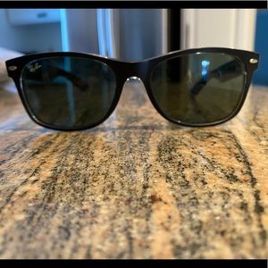 Mens black Ray-Ban sunglasses